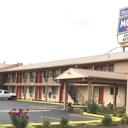 Shanico Inn Lebanon Bagian luar foto